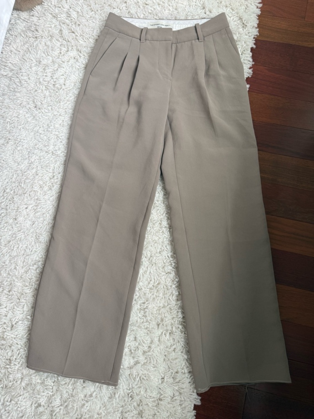 Aritzia low rise the effortless pant - Picture 6 of 11